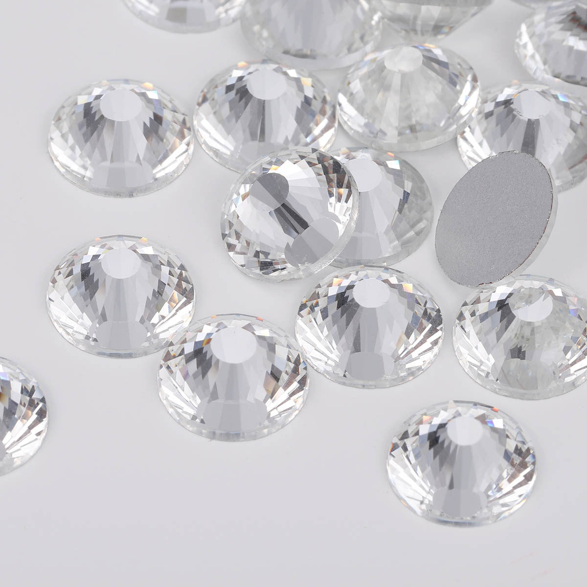 Wholesale 1440pcs/pack Silver Base White Flat Rhinestone DIY Jewelry Accessories